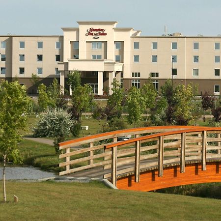 Hampton Inn & Suites Red Deer Penhold Exterior foto